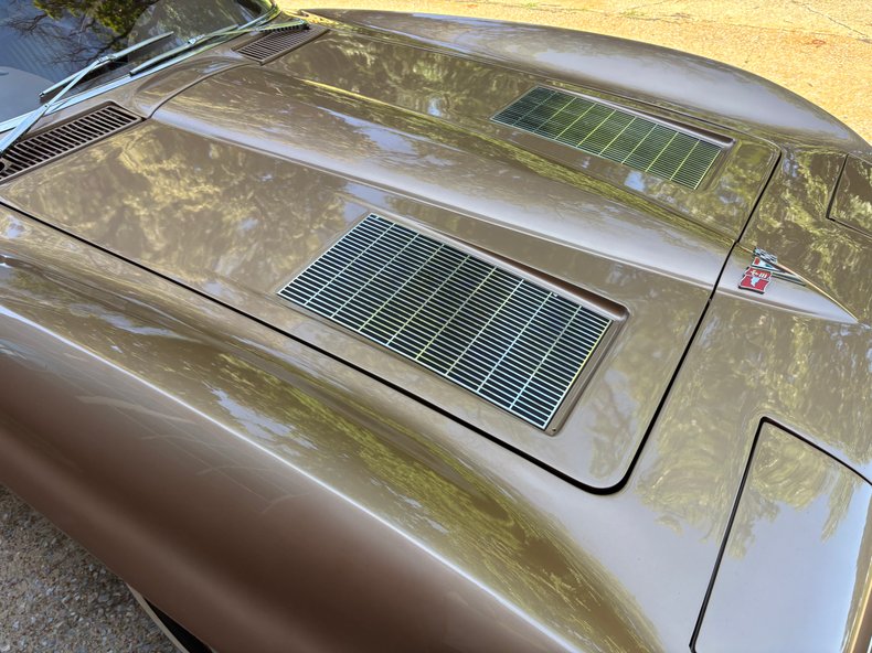 1963 Chevrolet Corvette 165
