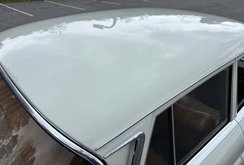 1966 Mercedes-Benz 230 S 42