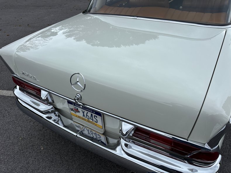 1966 Mercedes-Benz 230 S 60