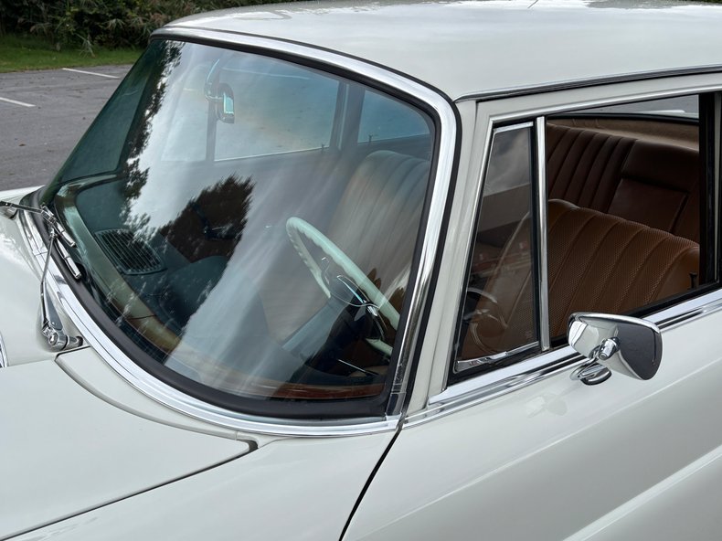 1966 Mercedes-Benz 230 S 77