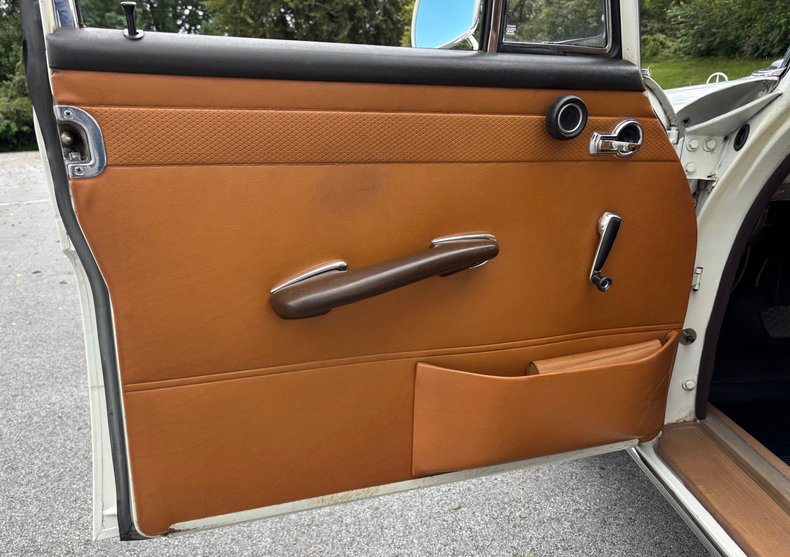 1966 Mercedes-Benz 230 S 92