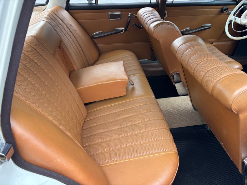 1966 Mercedes-Benz 230 S 96