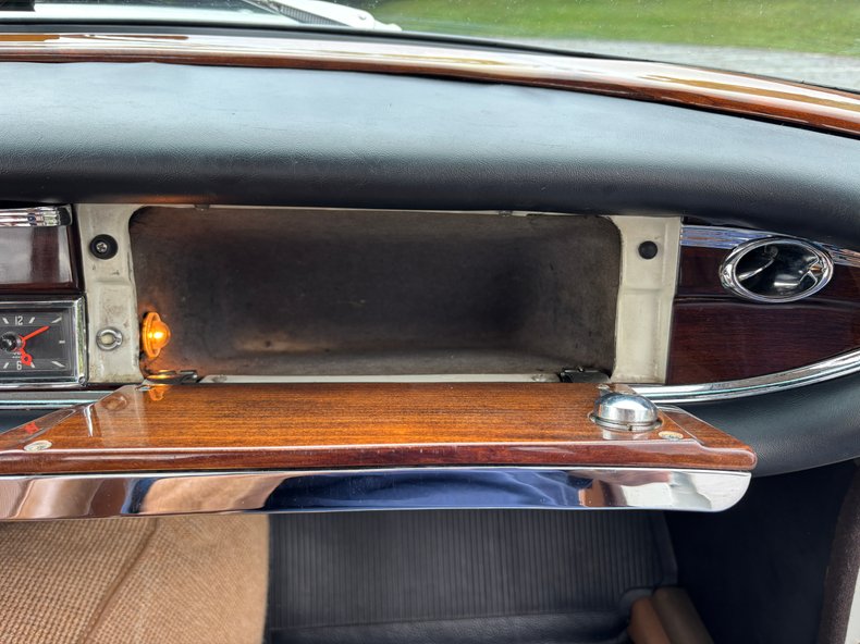 1966 Mercedes-Benz 230 S 108