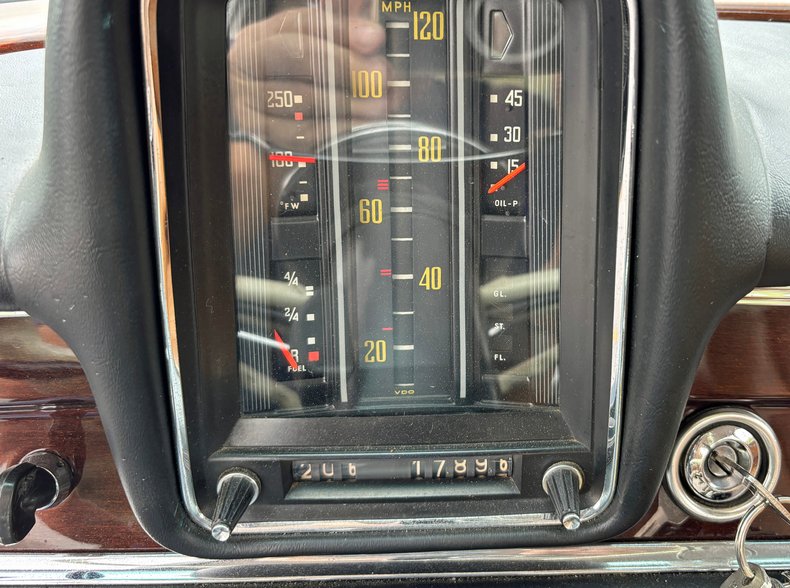 1966 Mercedes-Benz 230 S 128