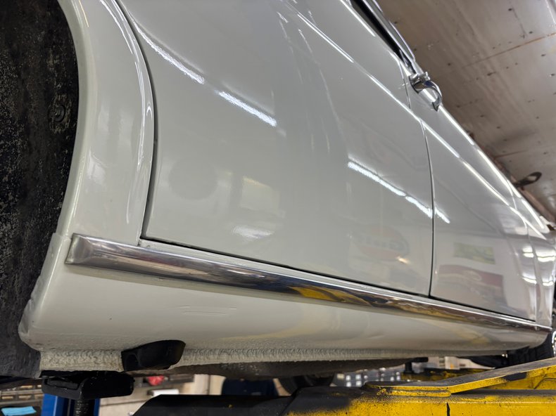 1966 Mercedes-Benz 230 S 140