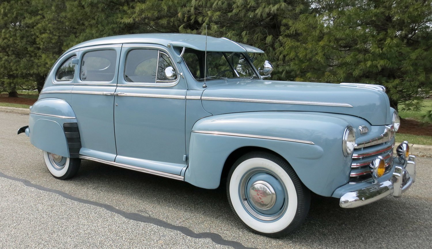 1946 ford deluxe