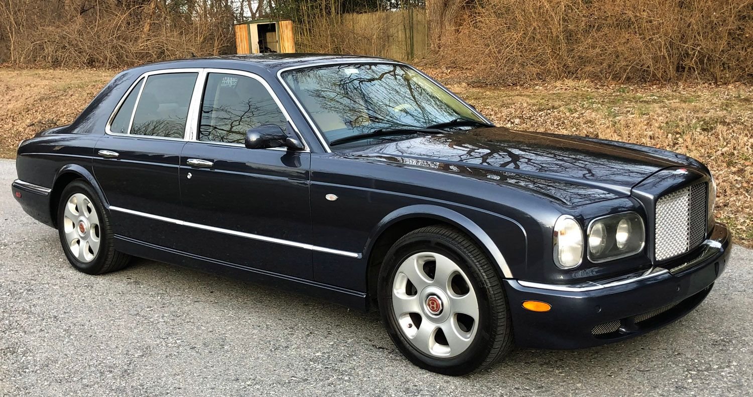 Luxurious Power: The 2002 Bentley Arnage R