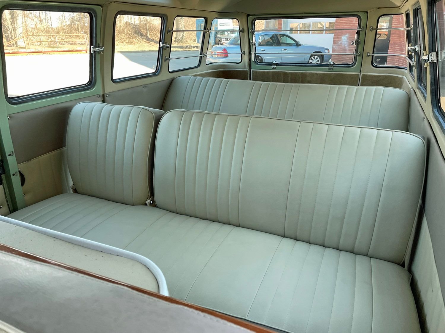 1964 Volkswagen 23 Window Bus