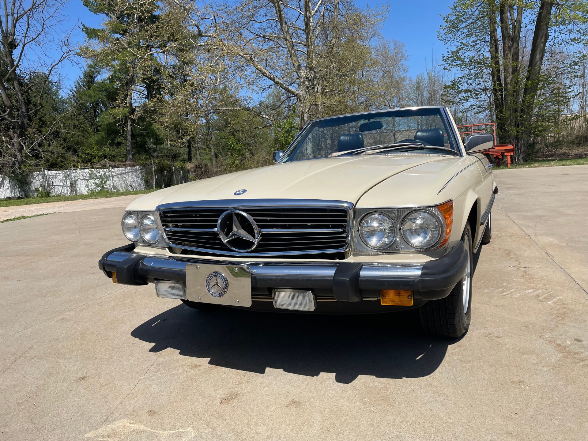 23020 | 1984 Mercedes-Benz 380 SL Convertible | Connors Motorcar Company