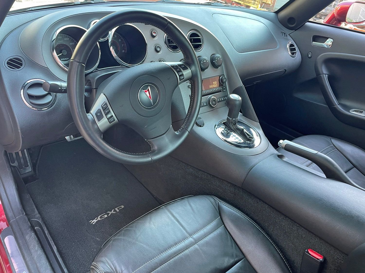 2009 Pontiac Solstice | Connors Motorcar Company