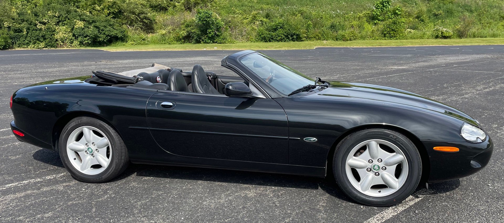 23052 | 1997 Jaguar XK8 Convertible | Connors Motorcar Company