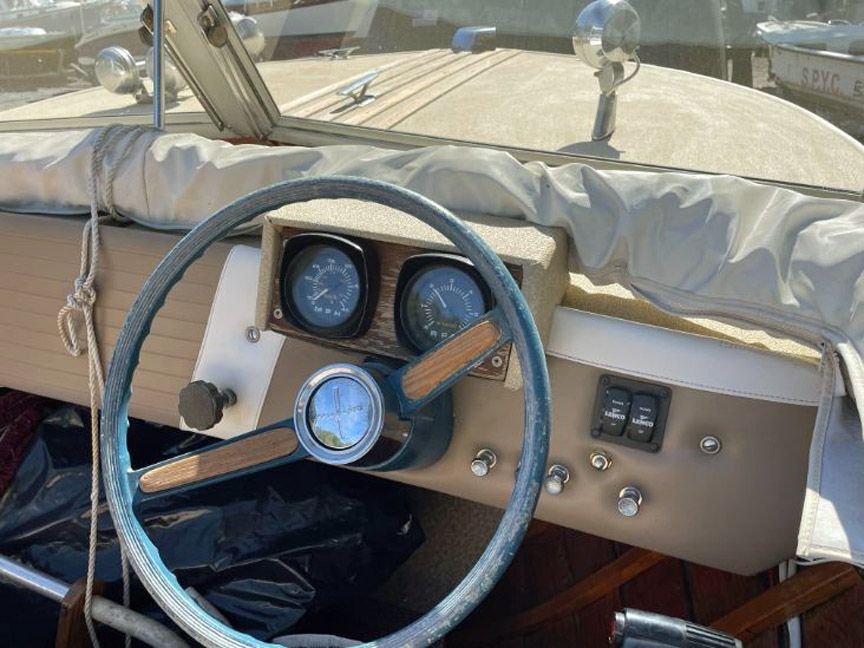 23060 | 1967 Thompson Sea Skiff 18 Runabout Boat | Connors Motorcar Company