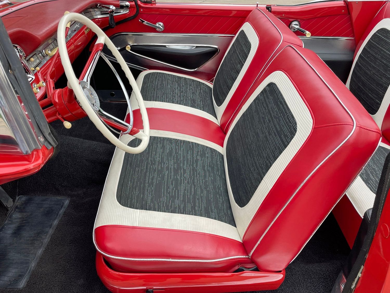 1959 Ford Skyliner | Connors Motorcar Company