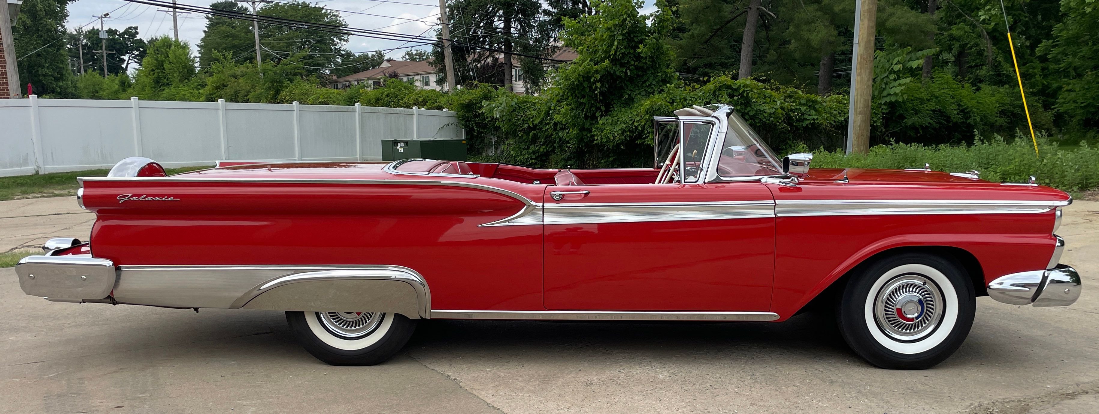 1959 Ford Skyliner | Connors Motorcar Company
