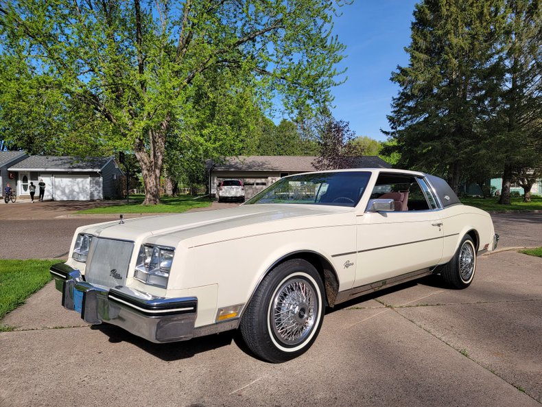 1984 Buick Riviera 2dr Coupe 