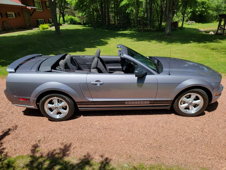 2006 Ford Mustang Convertible 