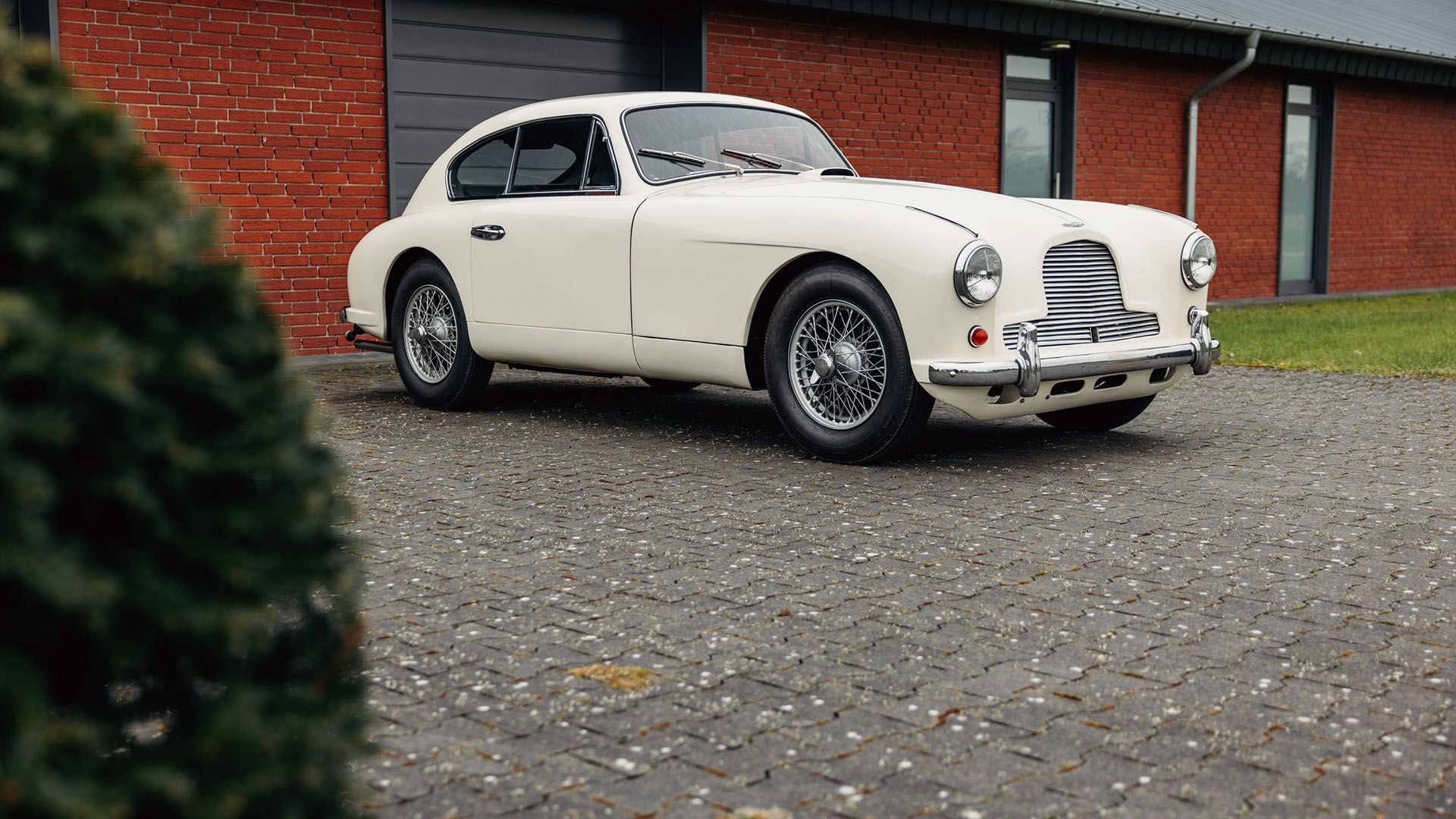 For Sale 1955 Aston Martin DB2-4 Mk I