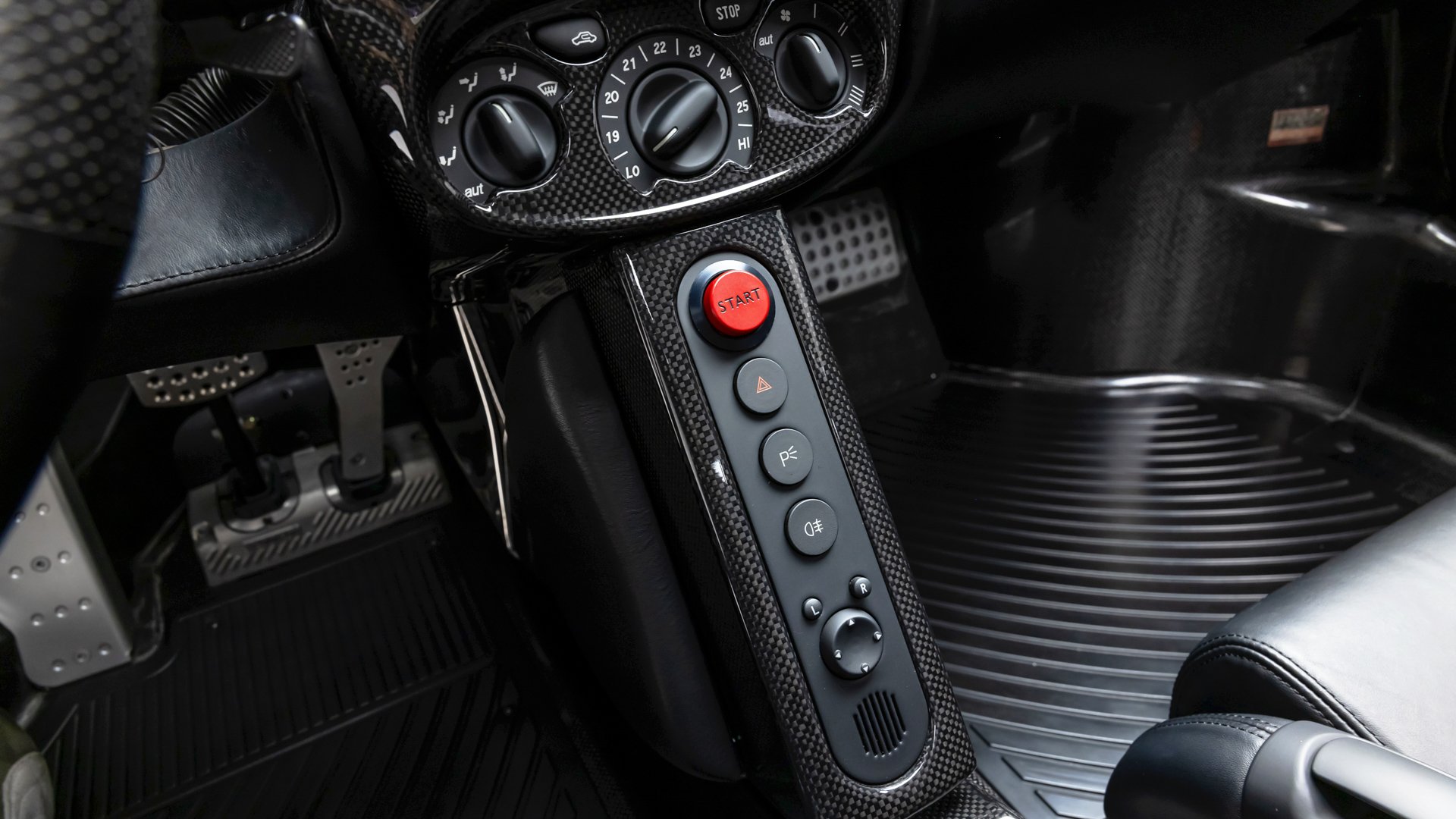 Broad Arrow Private Sales | 2004 Ferrari Enzo