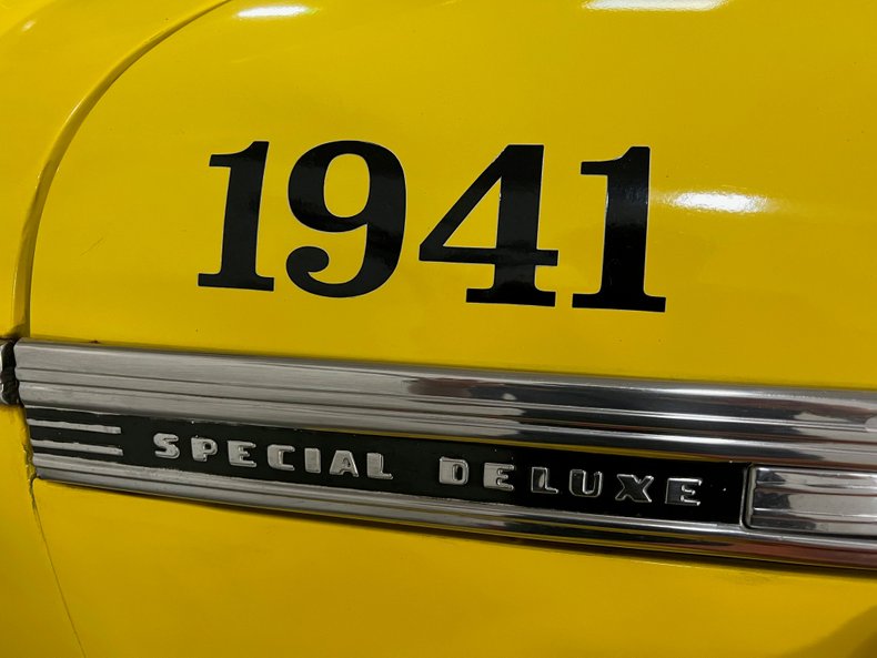 1941 Chevrolet Special Deluxe Taxi Cab 26