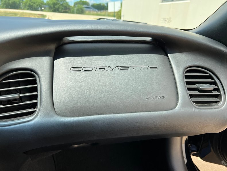 2003 Chevrolet Corvette 37