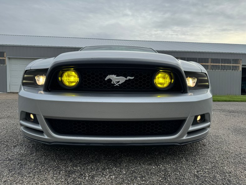 2013 Ford Mustang 7