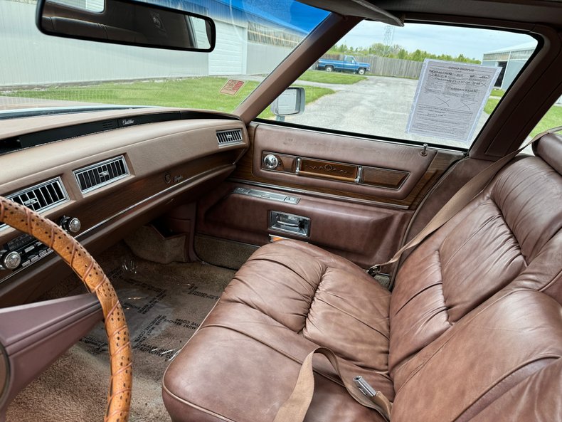 1975 Cadillac Fleetwood 39