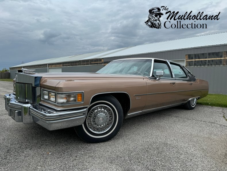 1975 Cadillac Fleetwood 1