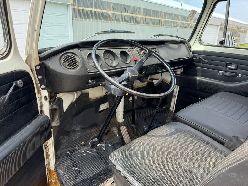 1971 Volkswagen Transporter 2