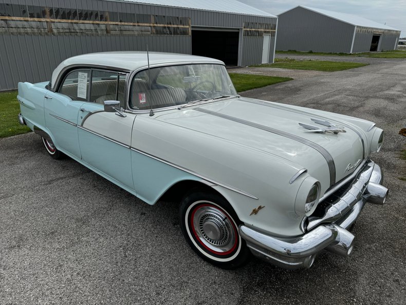 1956 Pontiac Chieftain 10