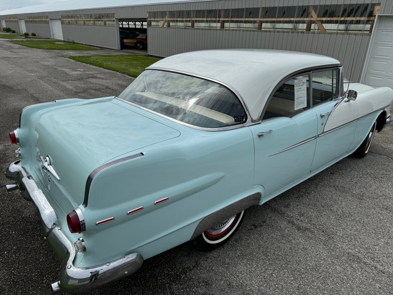 1956 Pontiac Chieftain 13