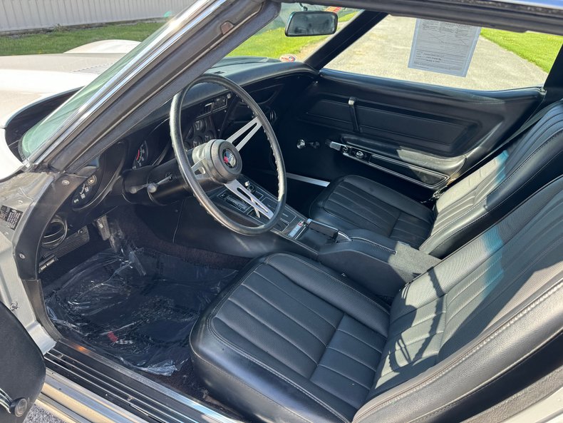 1973 Chevrolet Corvette 32