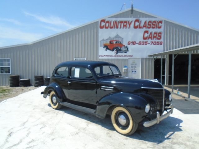 1939 Plymouth Deluxe 1