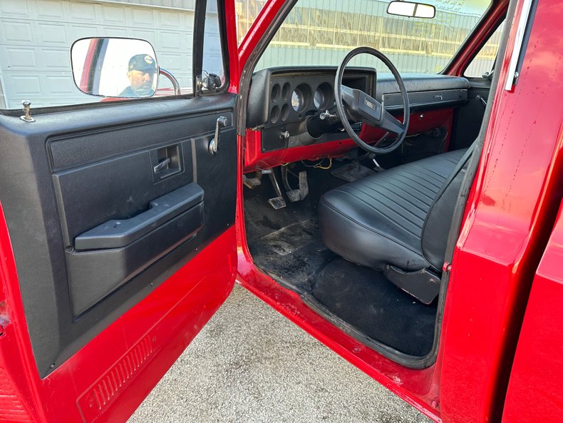 1984 Chevrolet Pickup 17