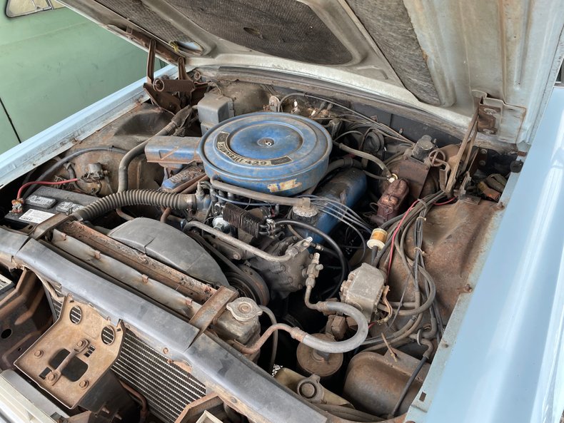 1968 Ford Thunderbird 44