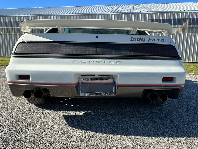 1984 Pontiac Fiero 11