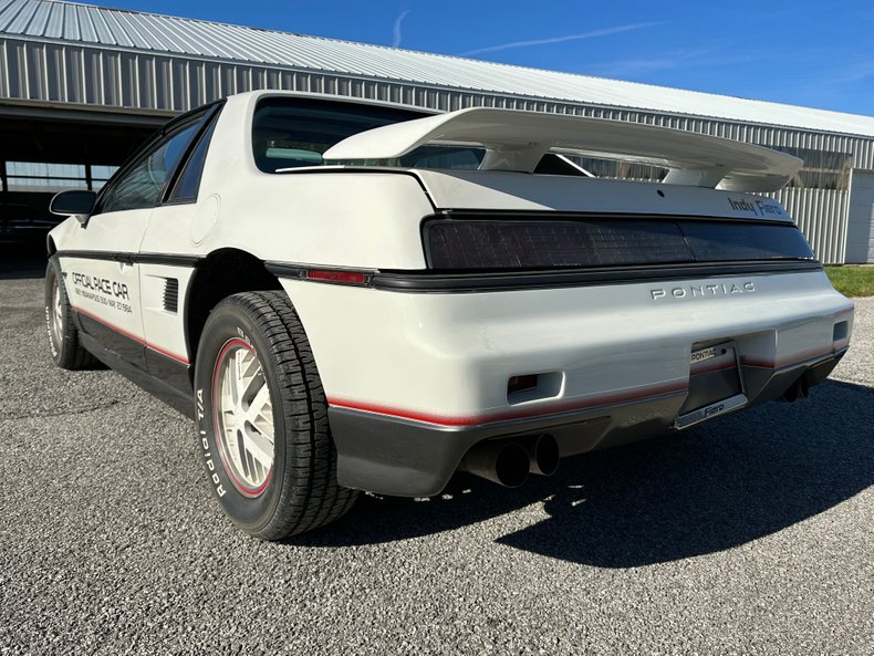 1984 Pontiac Fiero 13
