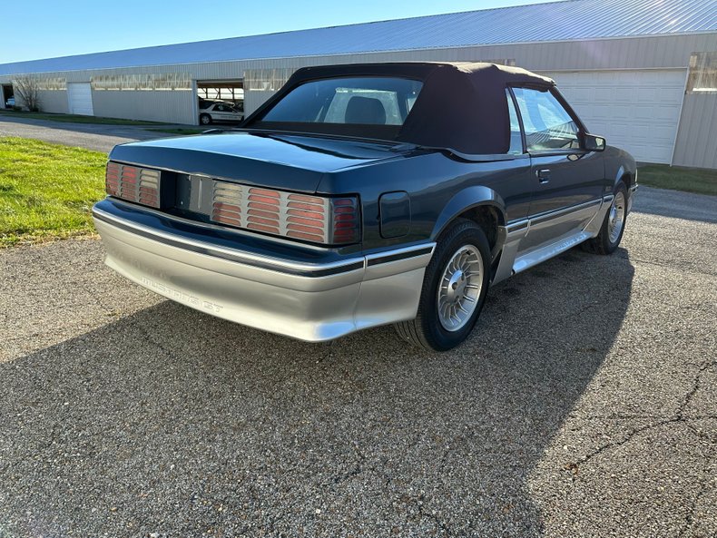 1987 Ford Mustang GT 7