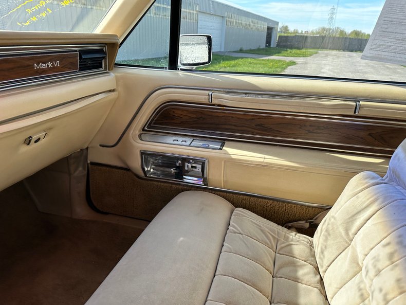 1983 Lincoln Mark VI 23