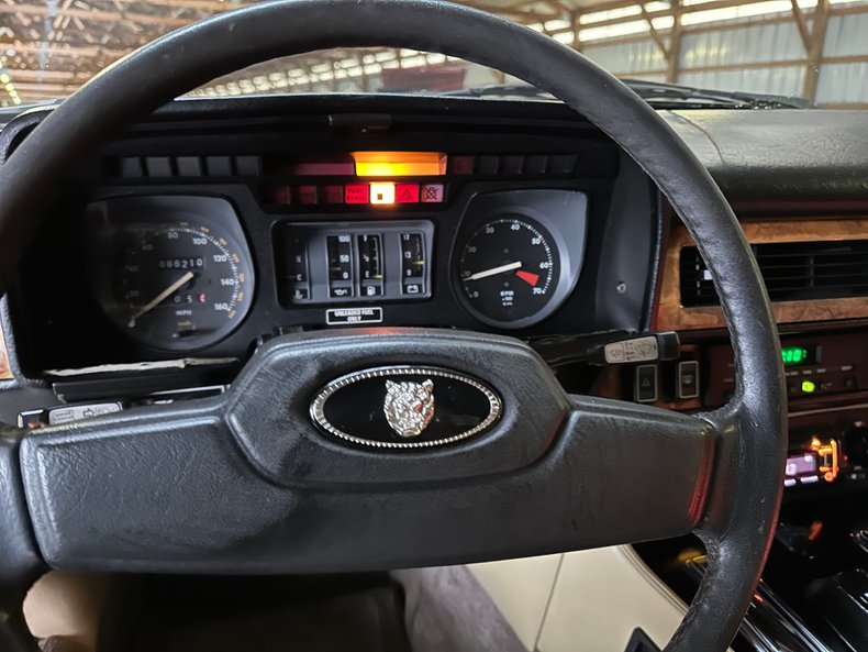 1988 Jaguar XJS 28