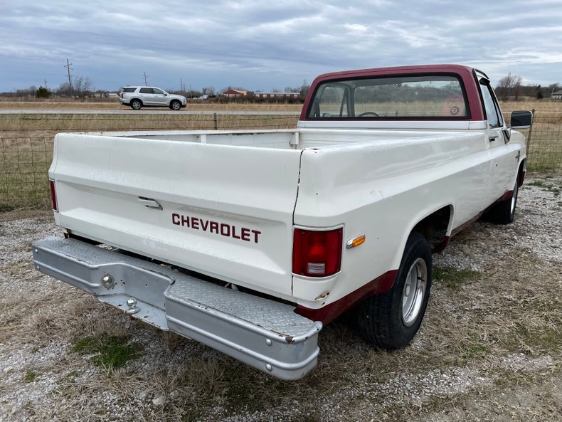 1983 Chevrolet Pickup 9