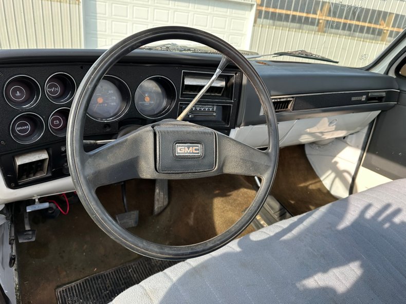 1983 Chevrolet Pickup 25