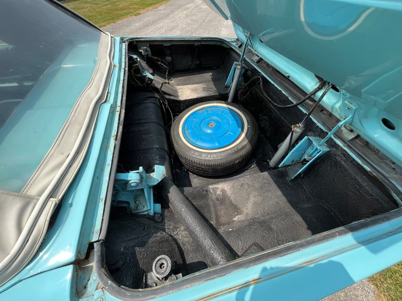 1964 Ford Thunderbird 14