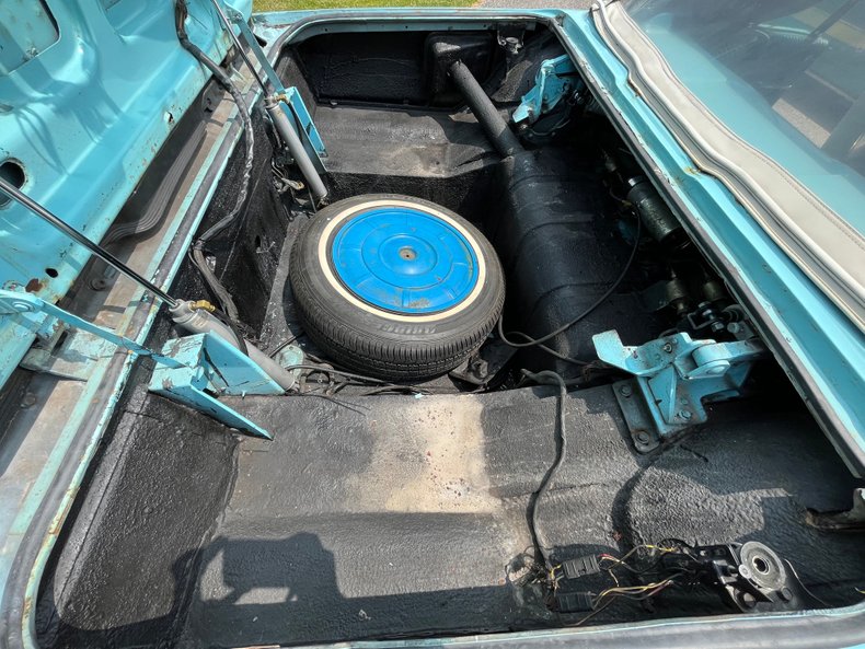 1964 Ford Thunderbird 15