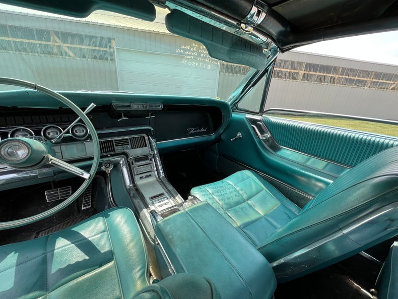1964 Ford Thunderbird 22
