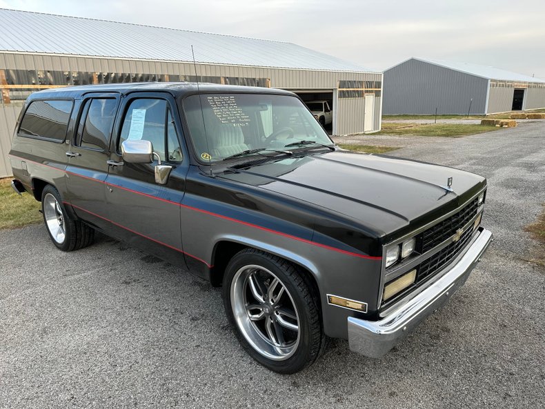 1989 Chevrolet Suburban 7