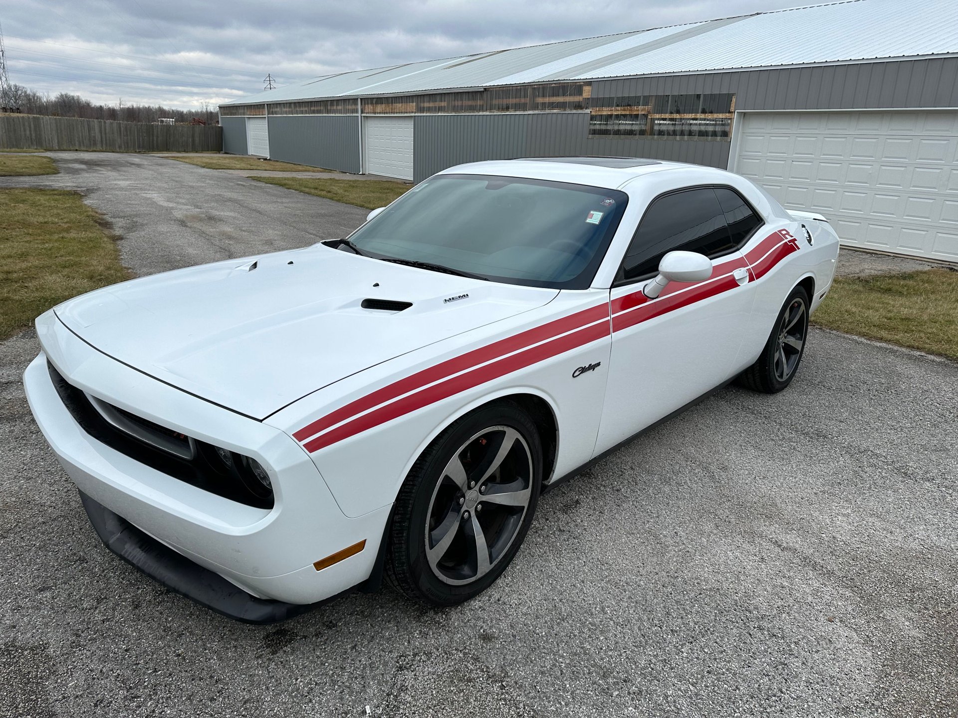 2014 dodge challenger 2dr cpe r t classic
