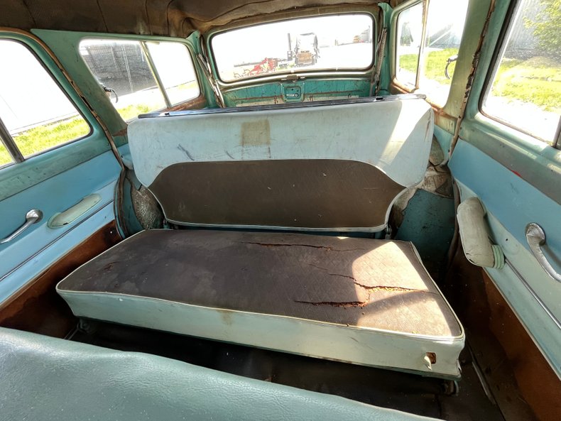 1955 Ford Wagon 16
