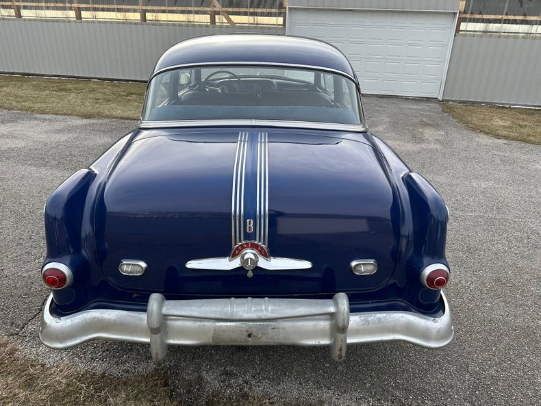 1953 Pontiac Chieftain 12
