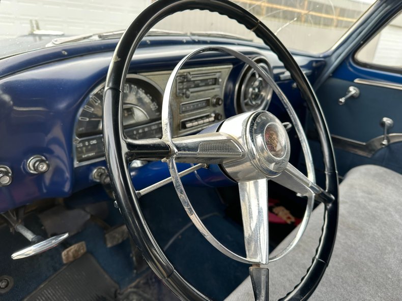 1953 Pontiac Chieftain 32
