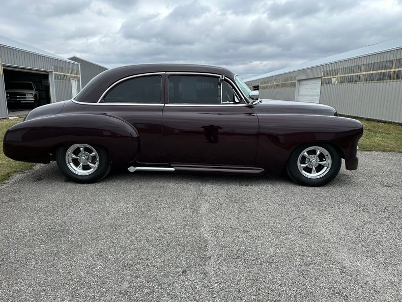 1949 Chevrolet Coupe 10